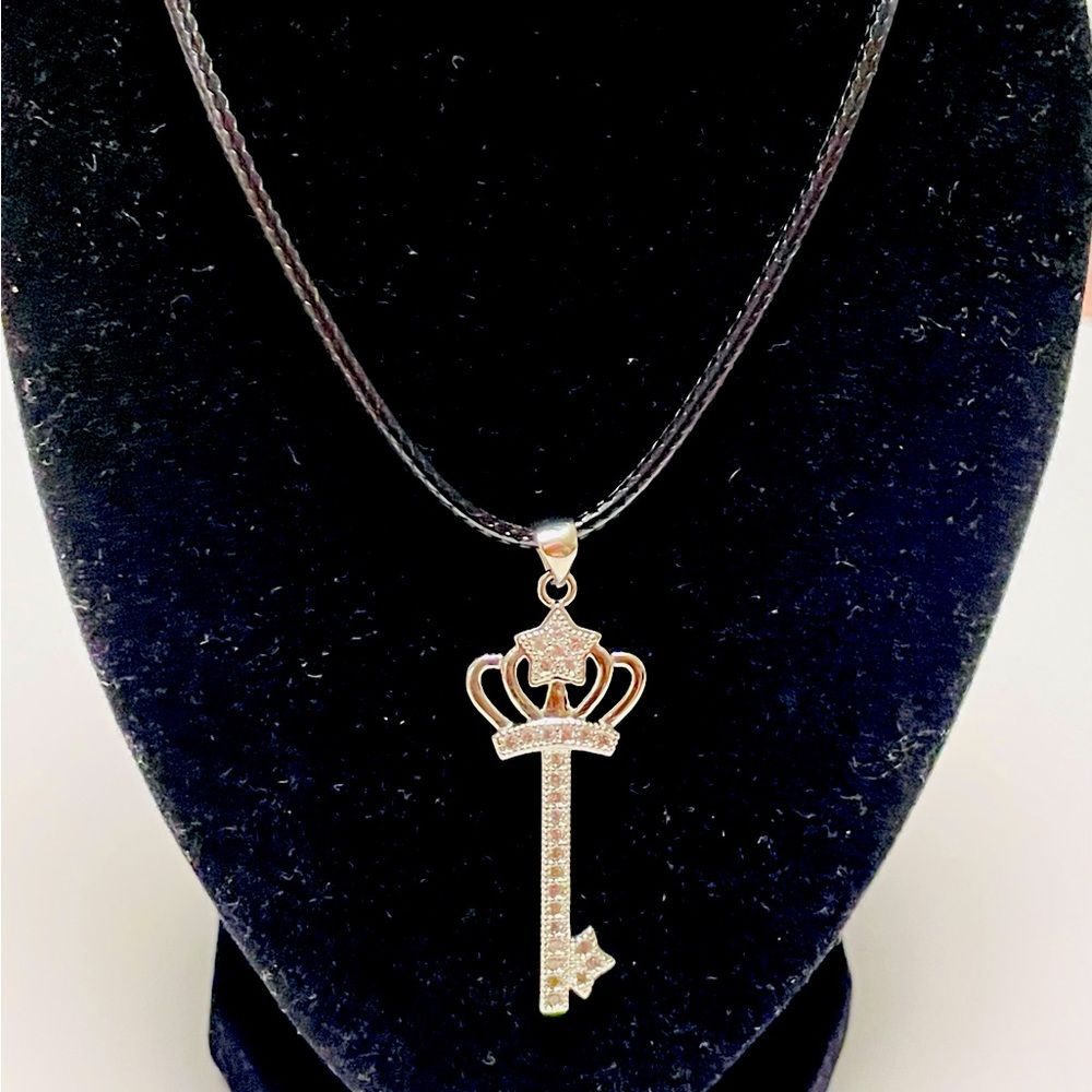 White Gold Plated Crown Key Leather Cord Necklace